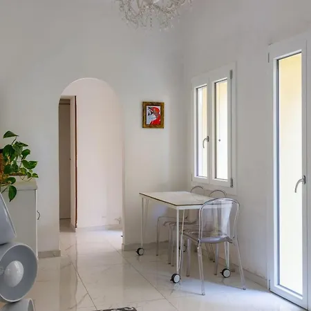 Apartment Maison Artistique